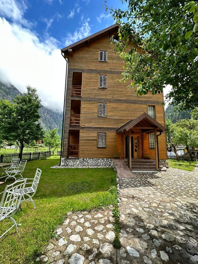 Residence Quku Valbones Eksteriør billede
